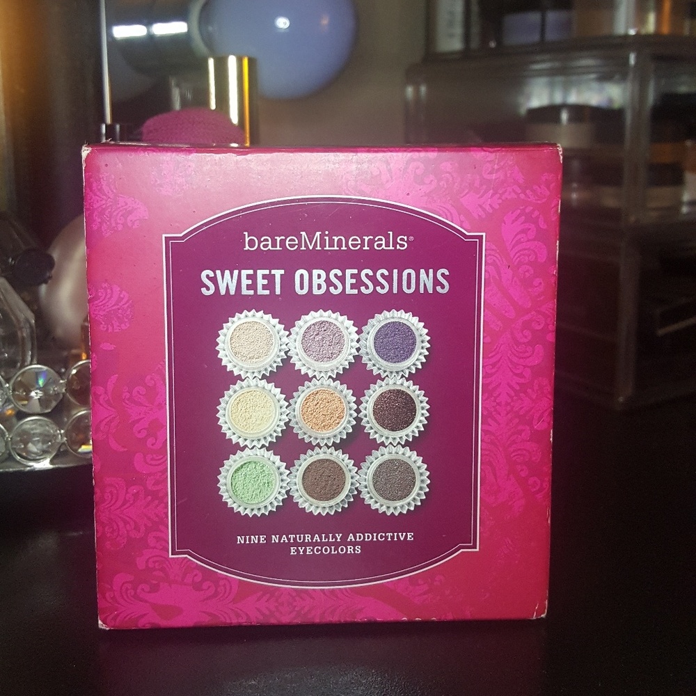 bareMinerals Sweet Obsessions Nine Eyecolors